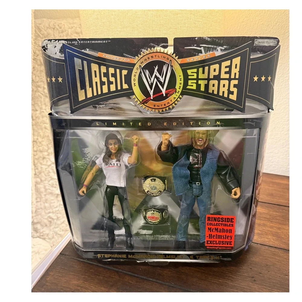 WWE Jakks Pacific Classic Super Stars Triple H & Stephanie McMahon 2-Pack New